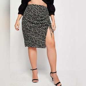 Ditsy Floral Drawstring Split Thigh Skirt